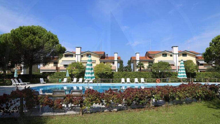 Residence Marco Polo Eraclea Mare Exterior foto